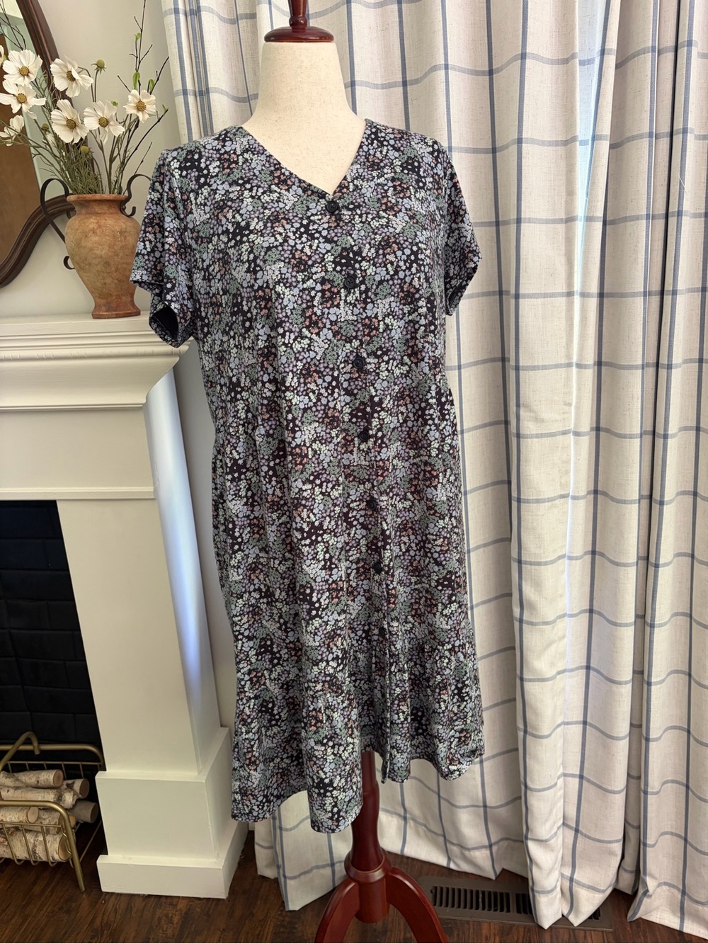J. Jill Floral Cotton Tencel Short Sleeve Tiered Button Front V-neck Dress - Picture 12 of 12